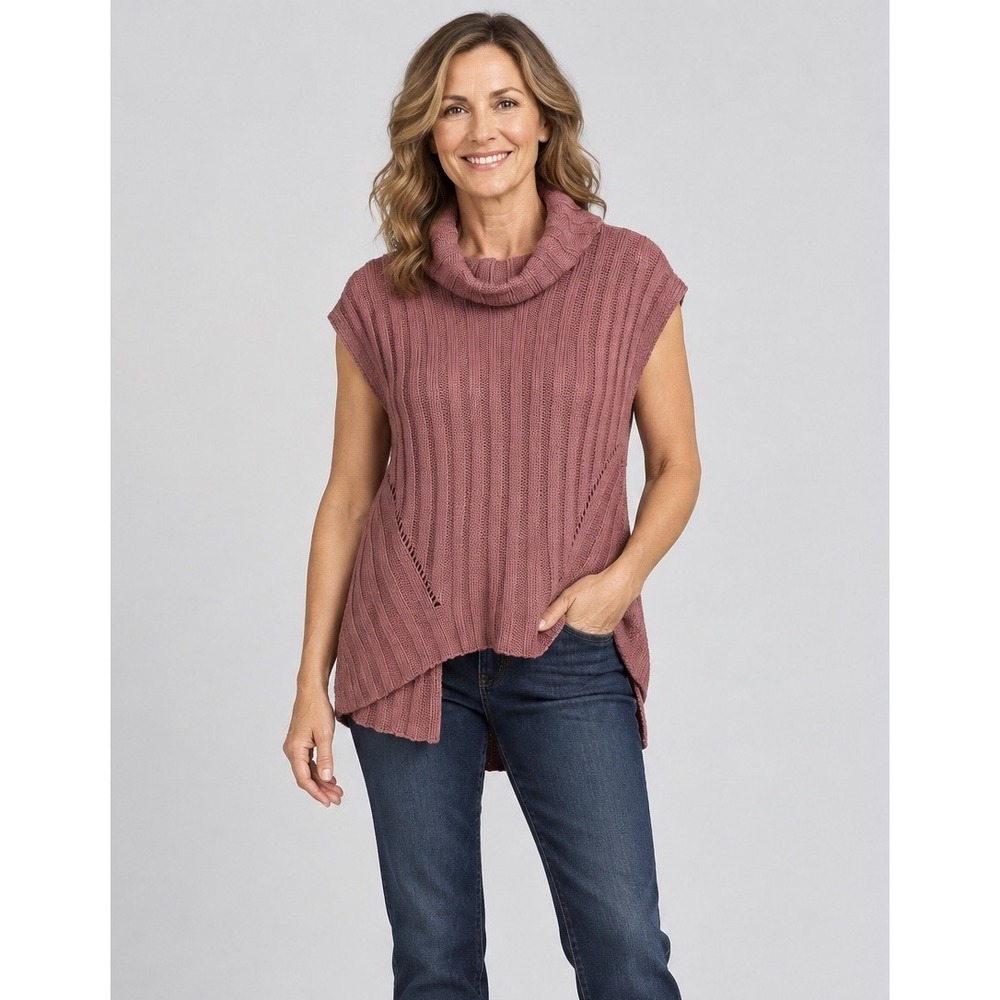 *NWT* Kori TurtleNeck Chunky Knit Sweater Vest - Mauve - Size M/L